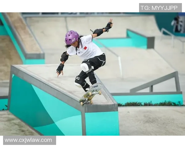 南京滑板队在全国滑板速度排行榜中荣获第三名的辉煌成就 南京滑板队在全国滑板速度排行榜中荣获第三名的辉煌成就