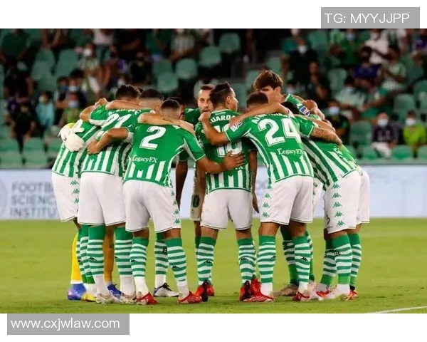 格拉纳达与贝蒂斯激战正酣谁能在西甲赛场上笑到最后