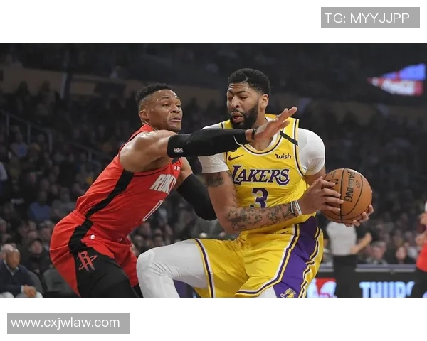 湖人对阵火箭精彩瞬间高清图片回顾与分析 湖人对阵火箭精彩瞬间高清图片回顾与分析